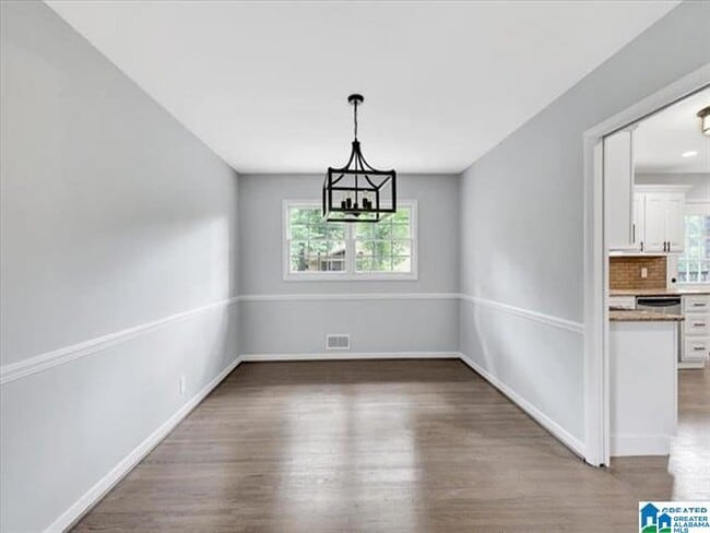 Building Photo - 3228 Mockingbird Ln