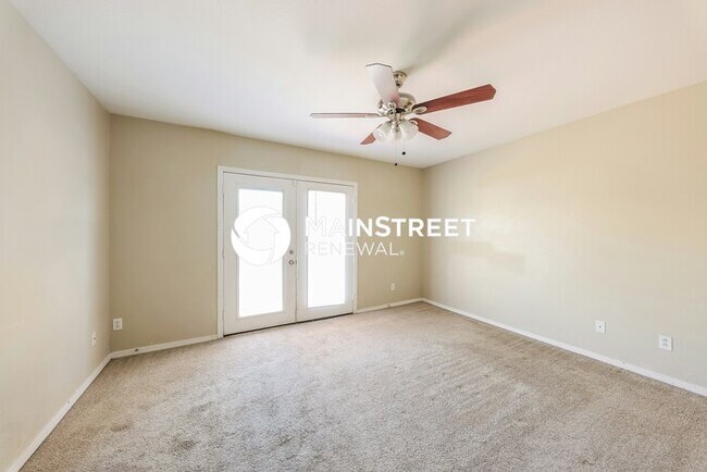 Building Photo - 3 Bedroom Pet-Friendly Home in Phoenix, AZ with Main Street Renewal