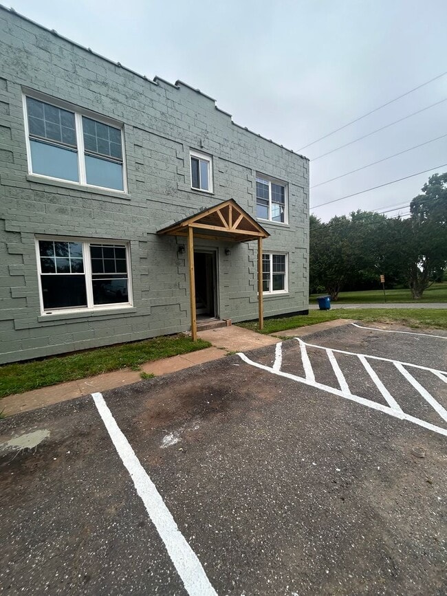 Building Photo - Lauren Walk Apartments