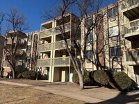 Building Photo - 2nd floor condo