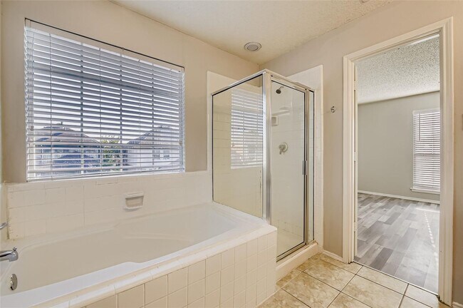 Building Photo - First month free in Lewisville