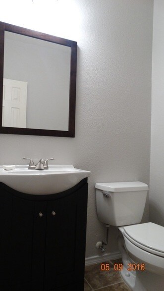 Building Photo - 2681 Calmwater Dr