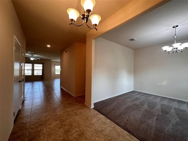 Building Photo - 148 Ammonite Ln