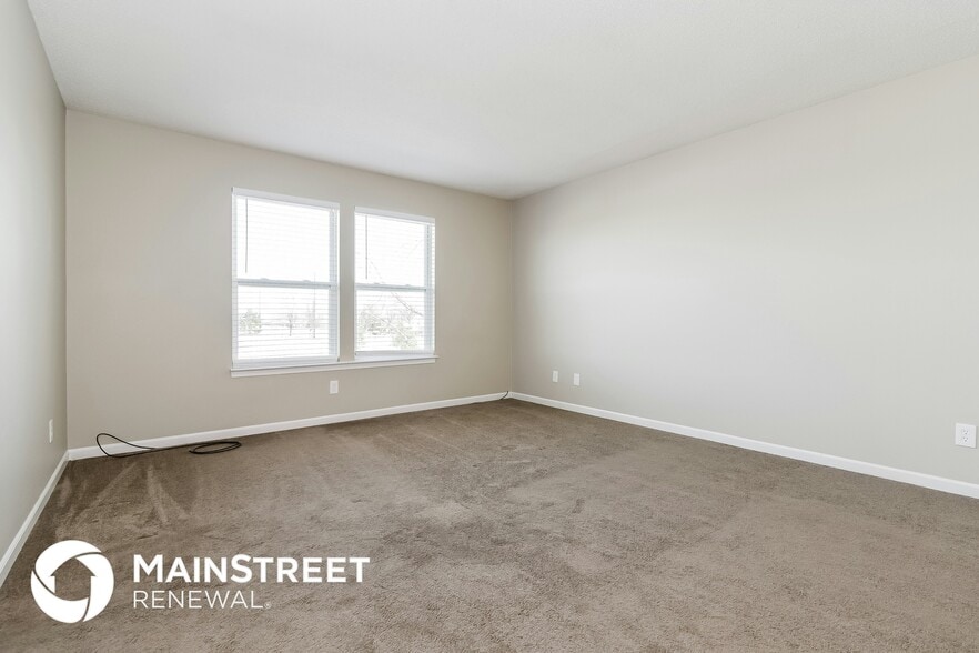 Building Photo - 10762 Glenayr Dr