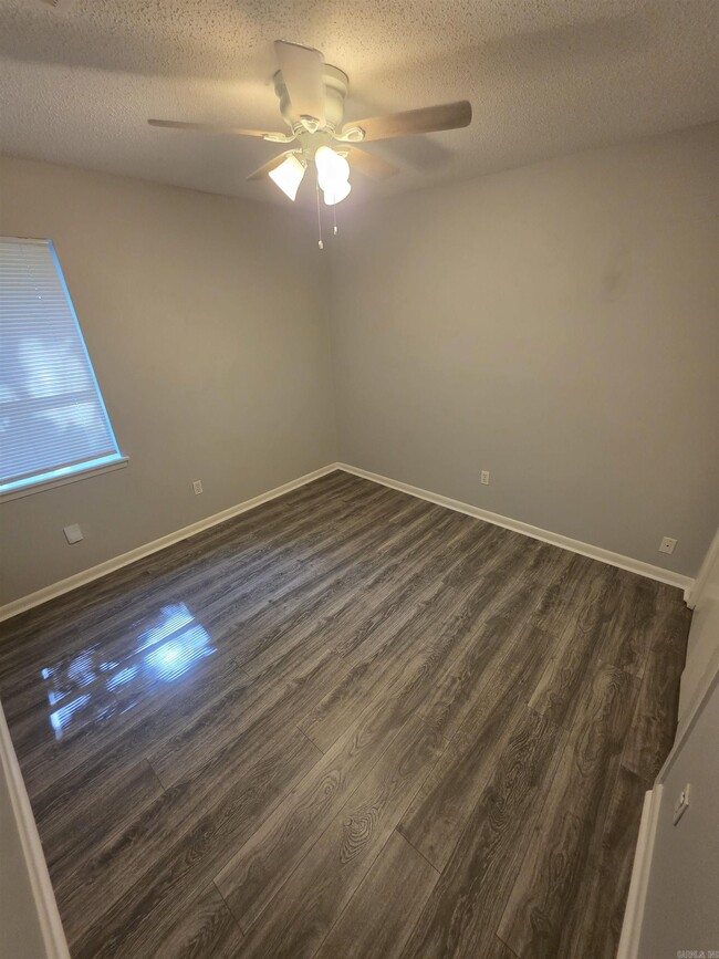 Building Photo - 307 Trumpler St