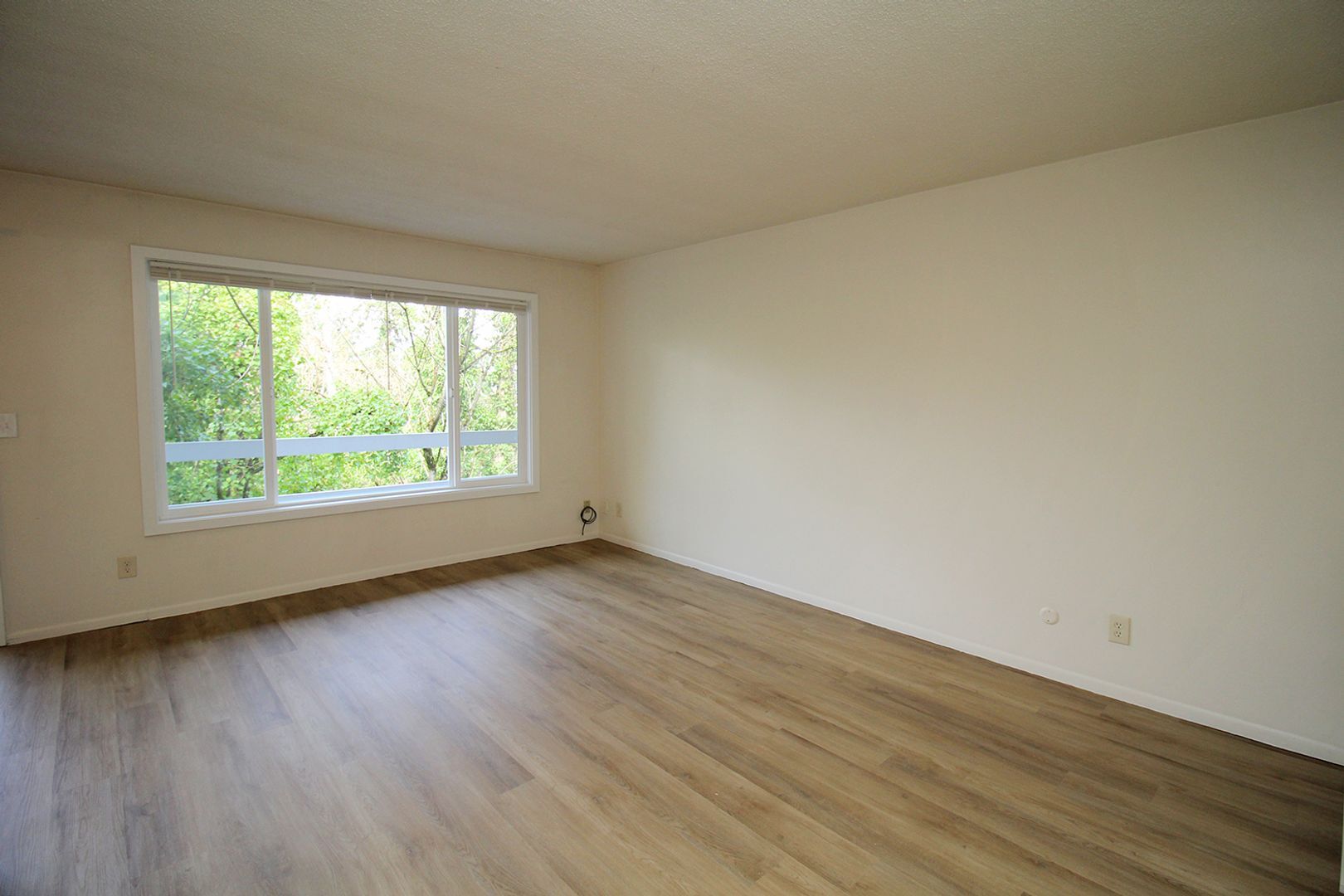 Building Photo - 1001 SW Woods St