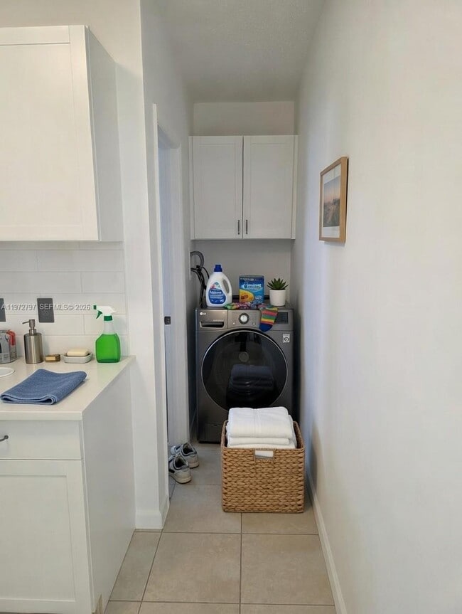 Building Photo - 632 NW 14th Terrace