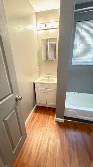 Building Photo - 59 E Hudson St