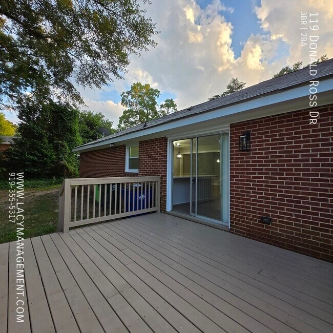 Building Photo - 119 Donald Ross Dr