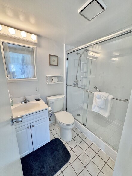 Building Photo - 303 Atlantic Ave