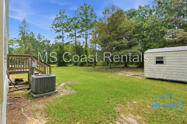 Building Photo - 13821 School Land Rd