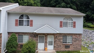 Building Photo - 197 Pine Hill Rd