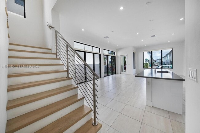 Building Photo - 8120 NW 43rd St