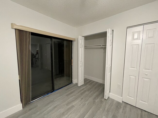 Building Photo - 6854 NW 173rd Dr