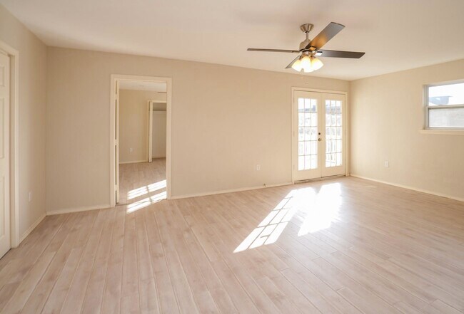 Building Photo - 4807 Merwin St