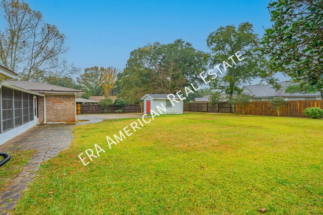 Building Photo - 6 Poquito Rd