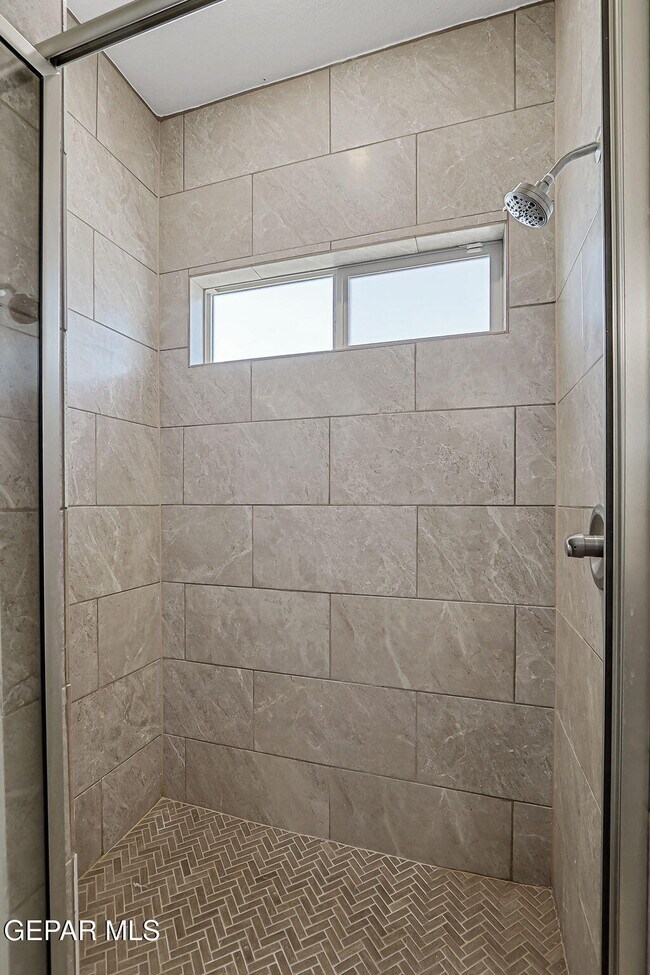 Building Photo - 5913 Ruidoso Downs St