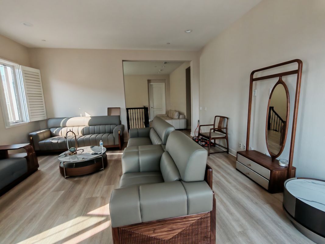 Building Photo - 55 Thrasher