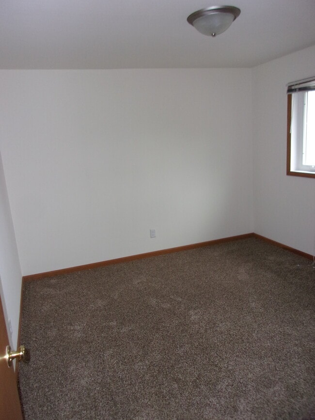 Building Photo - 1252 Lake Charles Ave