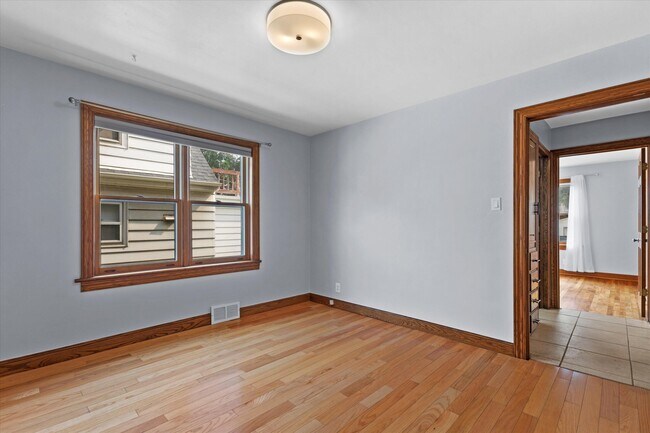 Building Photo - 4020 S 2nd St