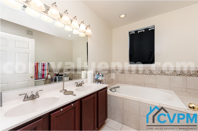 Building Photo - 8638 Willow Leaf Ln