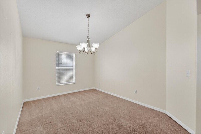 Building Photo - 13128 Royal Pines Ave