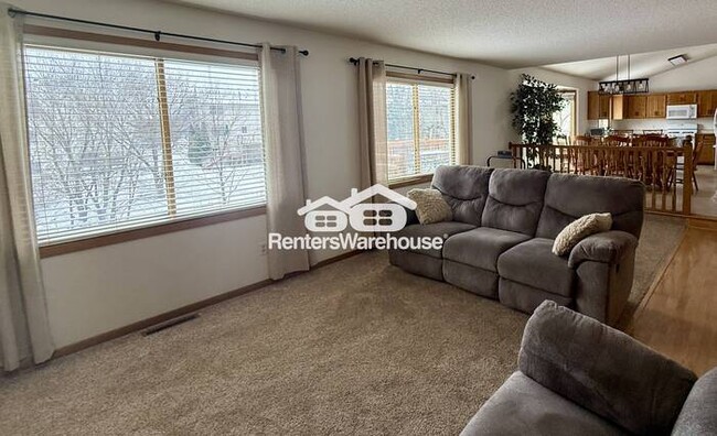 Building Photo - SFH - 6 Bed Farmington for Rent - Avail May 2026