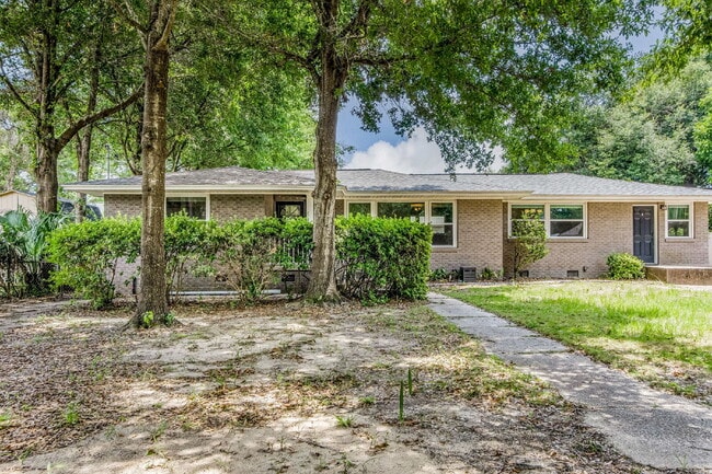 Primary Photo - Beautiful East Hill home located in one of...