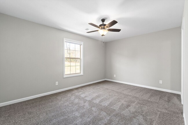 Building Photo - 499 Palmer Dr