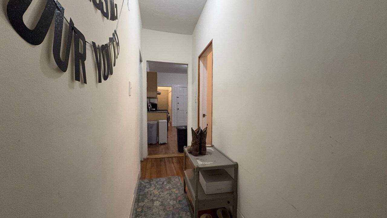 Building Photo - 26 Darling St