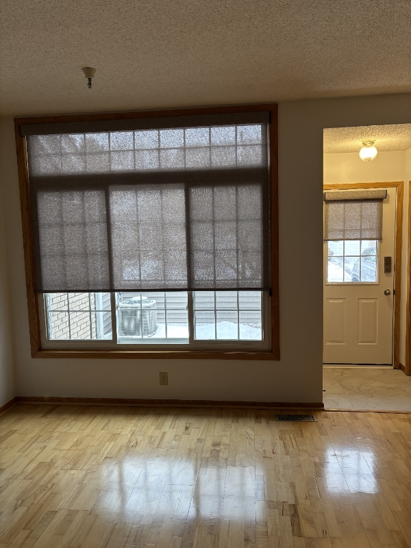 Building Photo - 18083 Settlers Way