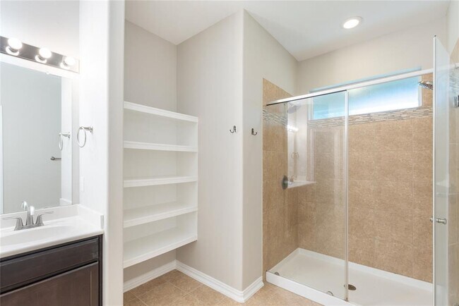 Building Photo - 217 Orchard Hill Trail