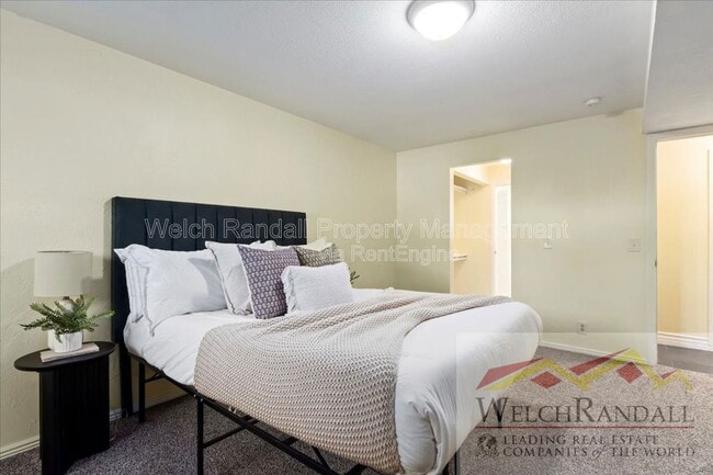 Building Photo - 2438 Elizabeth St