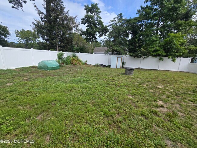 Building Photo - 182 Baywood Blvd