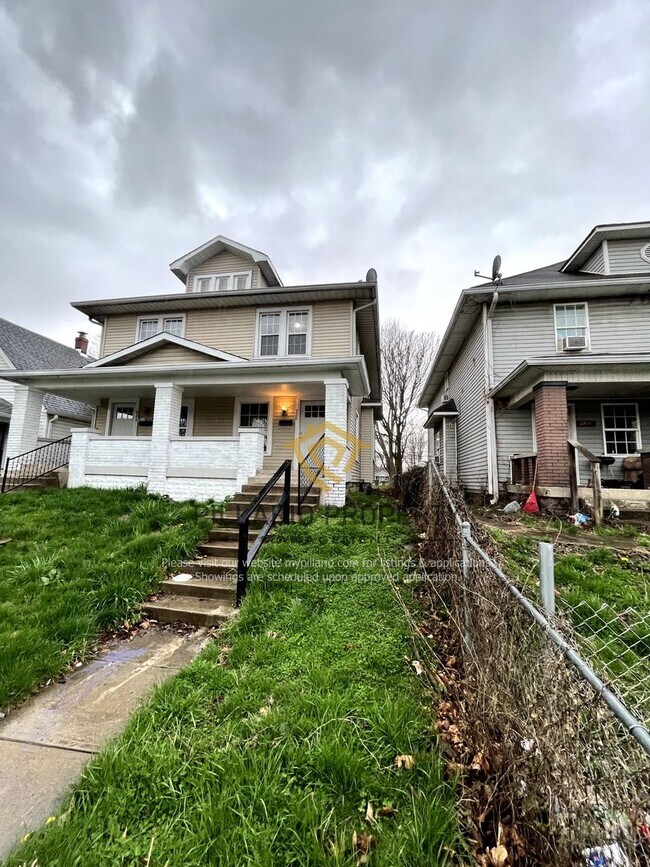 Building Photo - 926-928 N Tuxedo St.