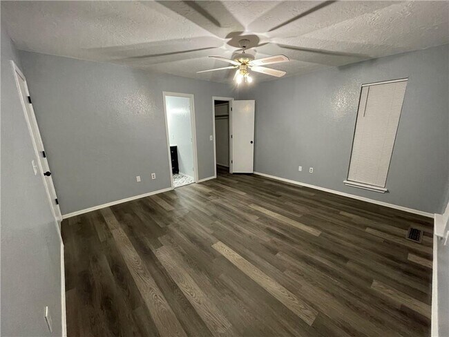 Building Photo - 11928 SW 7th St