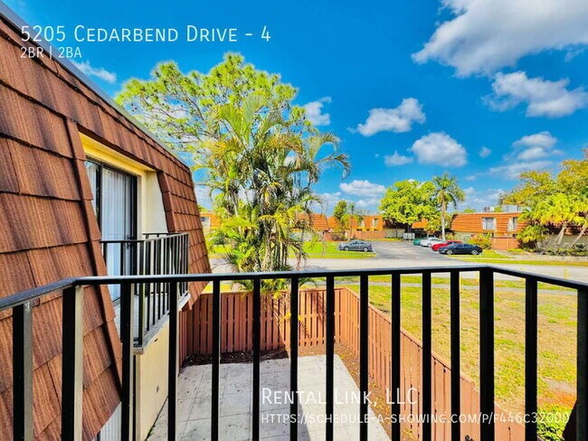 Building Photo - 5205 Cedarbend Dr