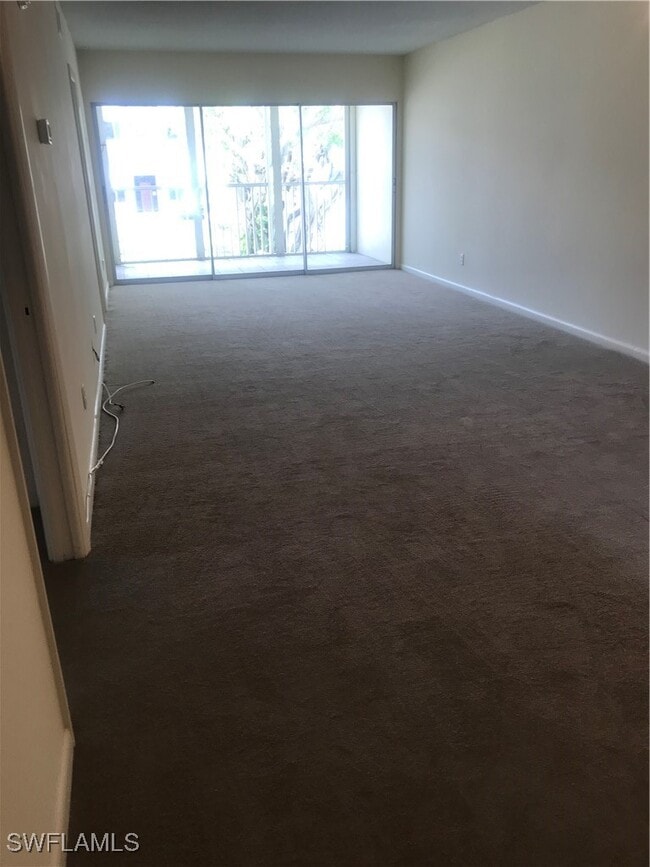 Building Photo - 216 Banyan Blvd