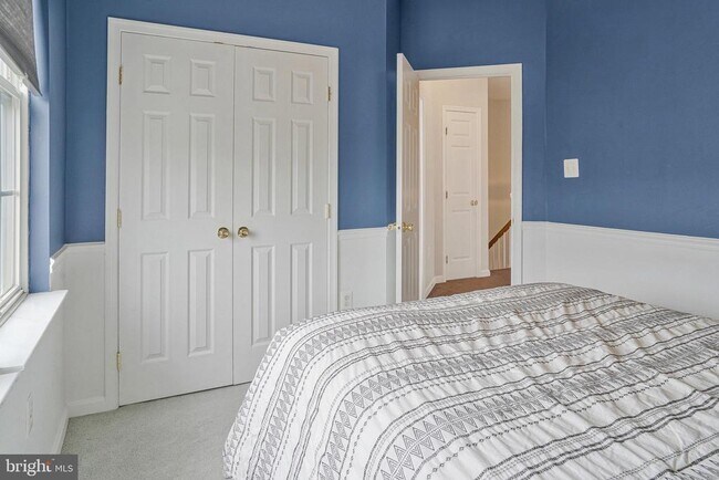 Building Photo - 22438 Maison Carree Square