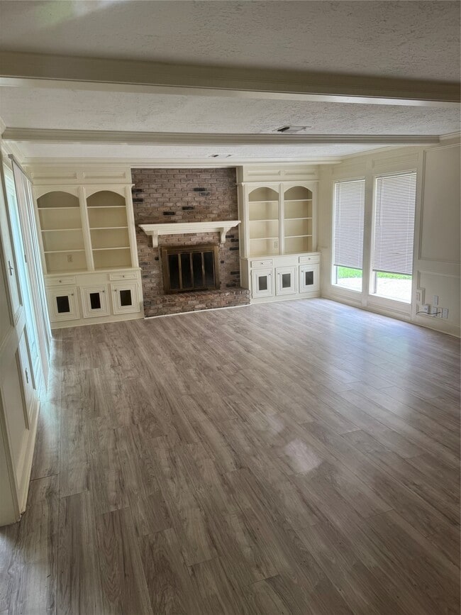 Building Photo - 20111 Yorkway Dr