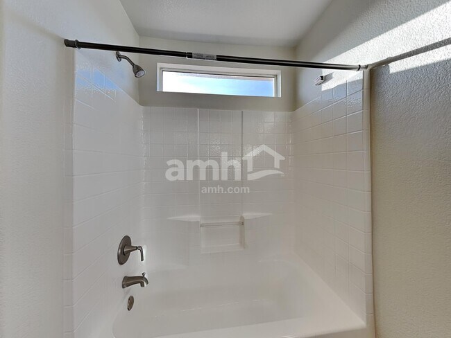 Building Photo - 40600 N Jay Ln