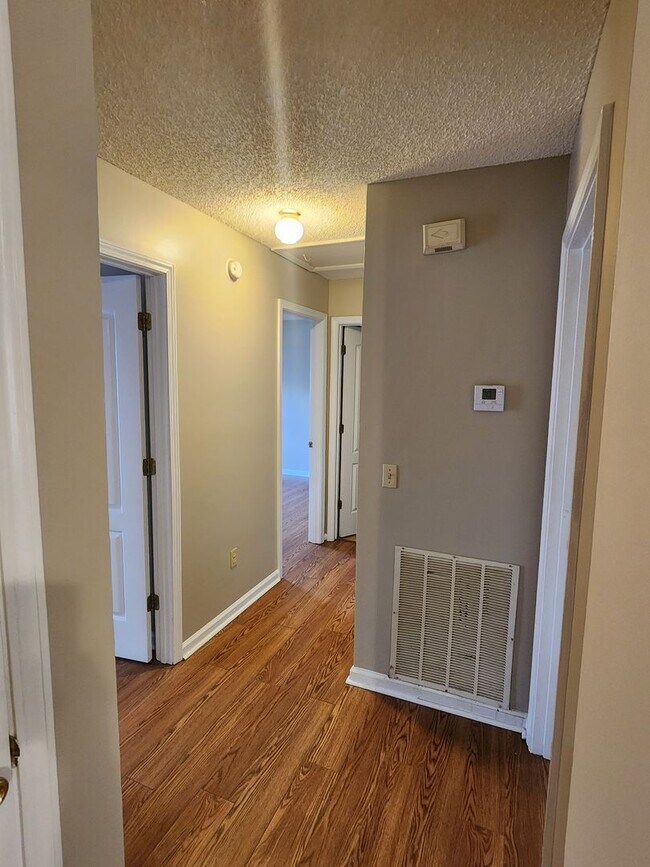 Building Photo - 2710 Java Ct