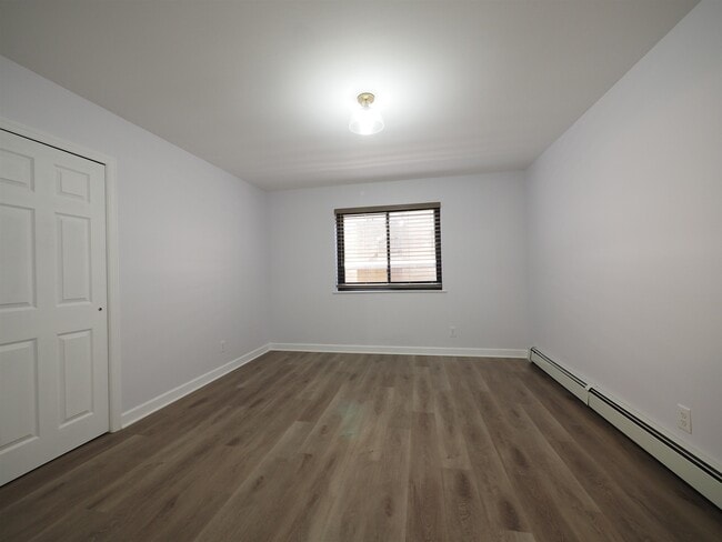 Building Photo - 78 69th St