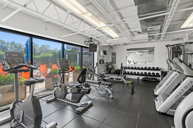 Building Photo - 1 Greene St