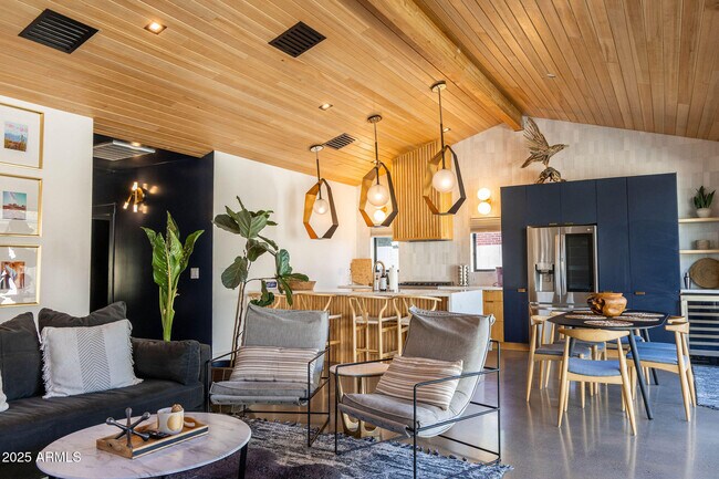 Building Photo - 68 W Lewis Ave