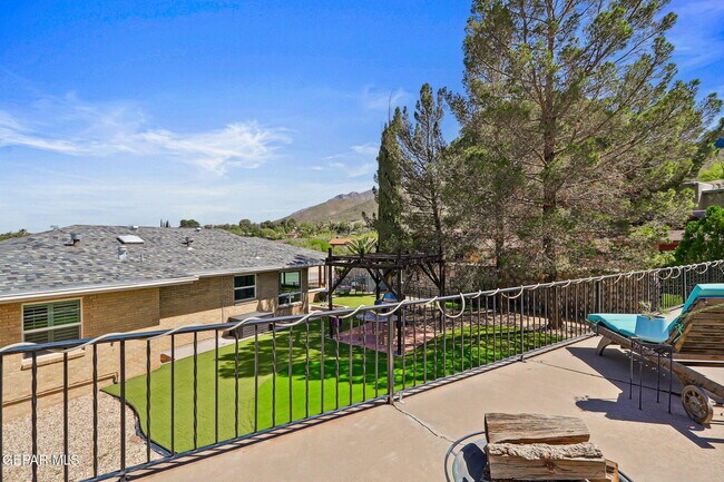 Building Photo - 904 Turney Dr