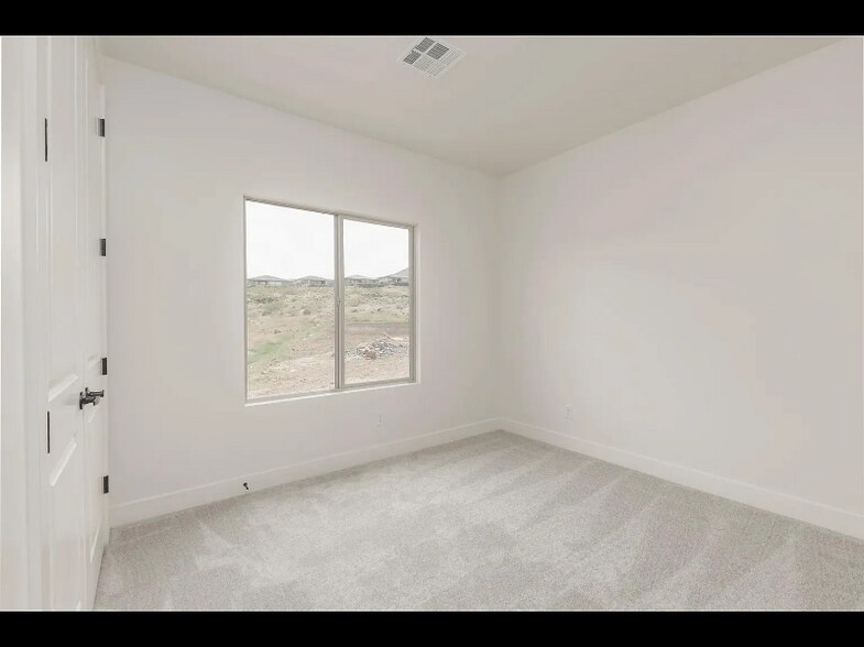 Building Photo - 301 S 1930 W