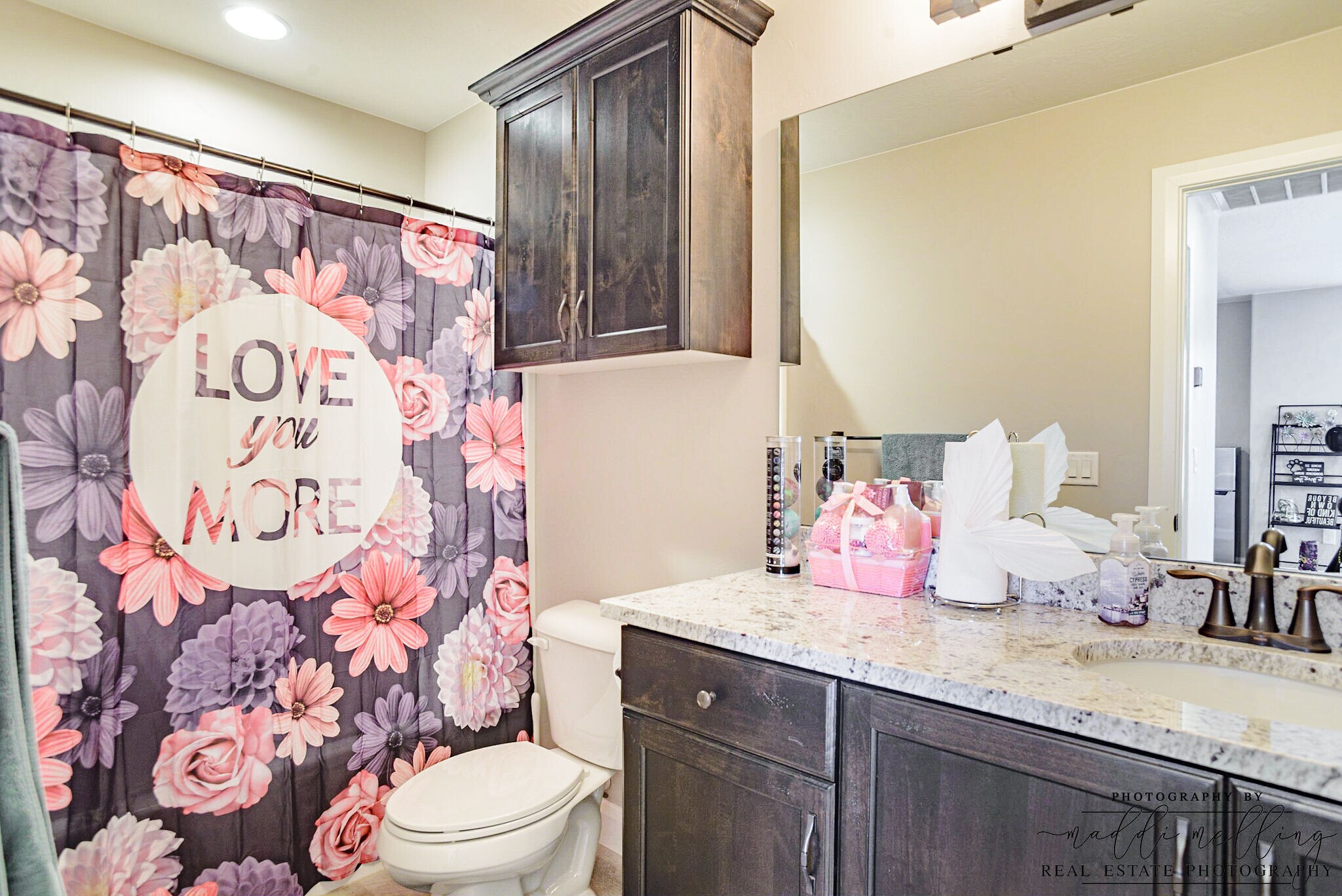 Building Photo - 325 N Red Stone Rd