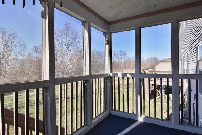 Building Photo - 674 Spring Valley Dr