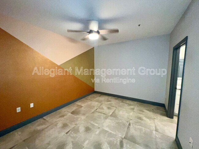 Building Photo - 5005 City St